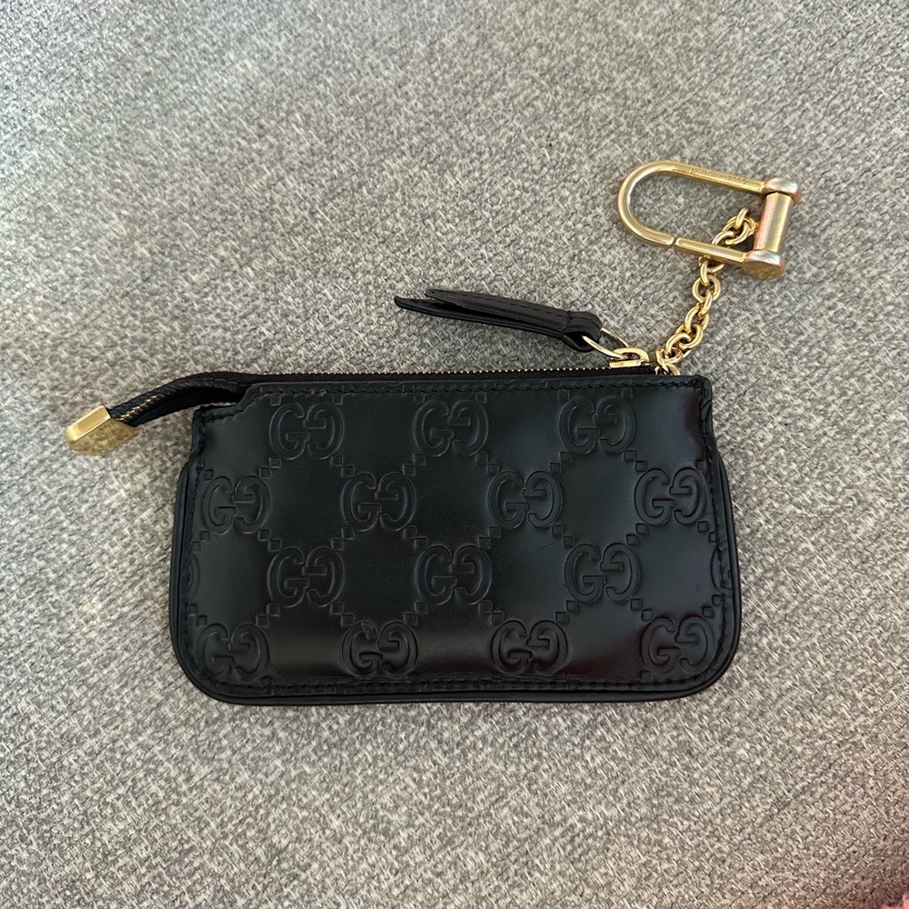 AUTHENTIC Gucci Signature Key Case
